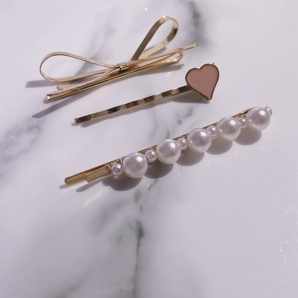 🎉3/$30 Brand New Chic Korean Fashion Inspired Hair Barrettes (Set of 3) - Picture 1 of 8